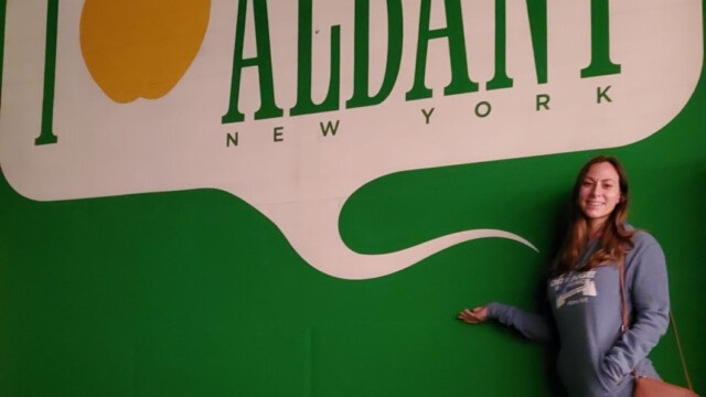 I "Apple" Albany Melissa at Nine Pin