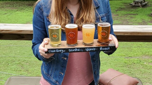 Flight of 4 here at Hi Sign Brewing Melissa + Flight