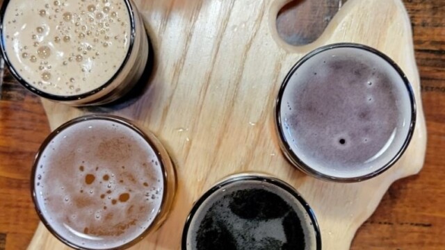 It's a mitten flight paddle Beer Flight